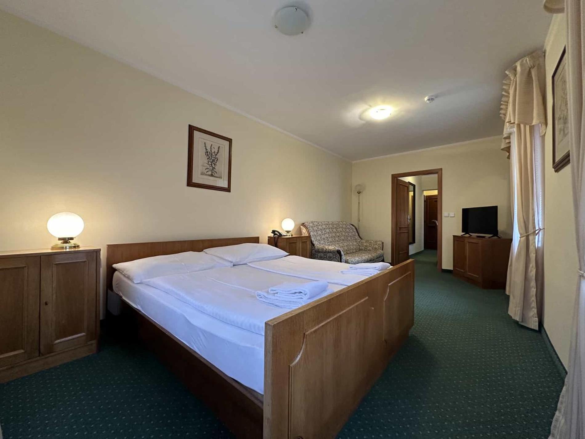 Hotel U Zamecku Cihelny Karlovy Vary Ngoại thất bức ảnh